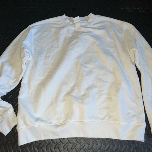 H&M white pull over crewneck sweater size medium - Picture 1 of 3